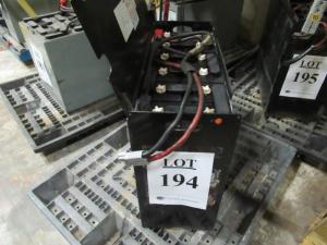 DEKA 24 VOLT 600 A.H. FORKLIFT BATTERY MODEL 12-D100-13